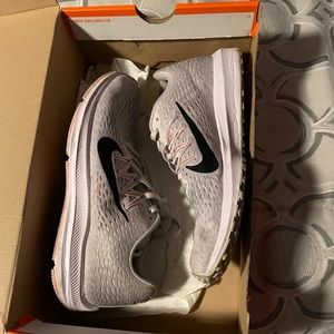 Women’s Nike Shoes 8
